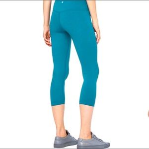 LULULEMON ALIGN 21” CROP LEGGING EUC sz2 tonic teal